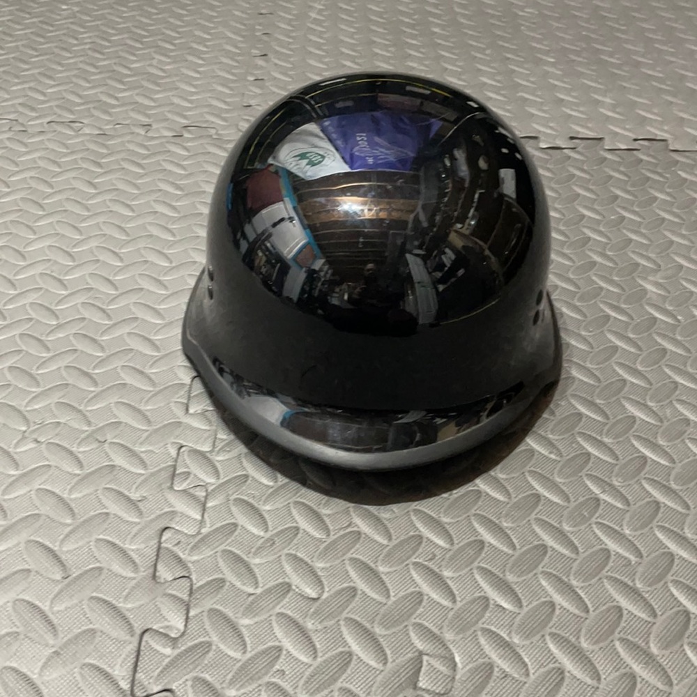 Half bucket motorcycle helmet